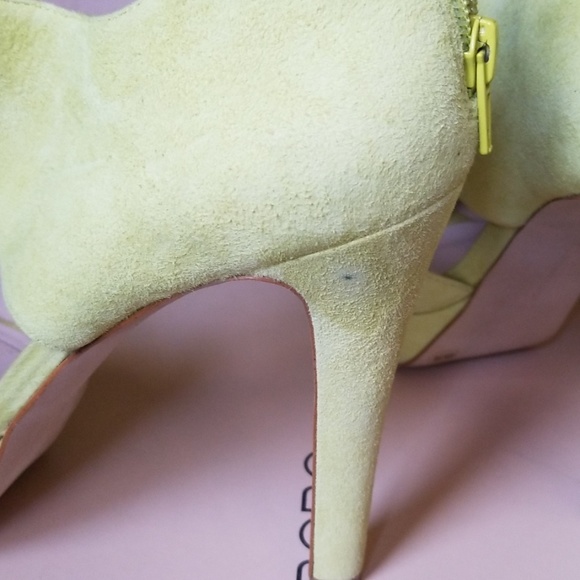 BCBG - Picture 4 of 8